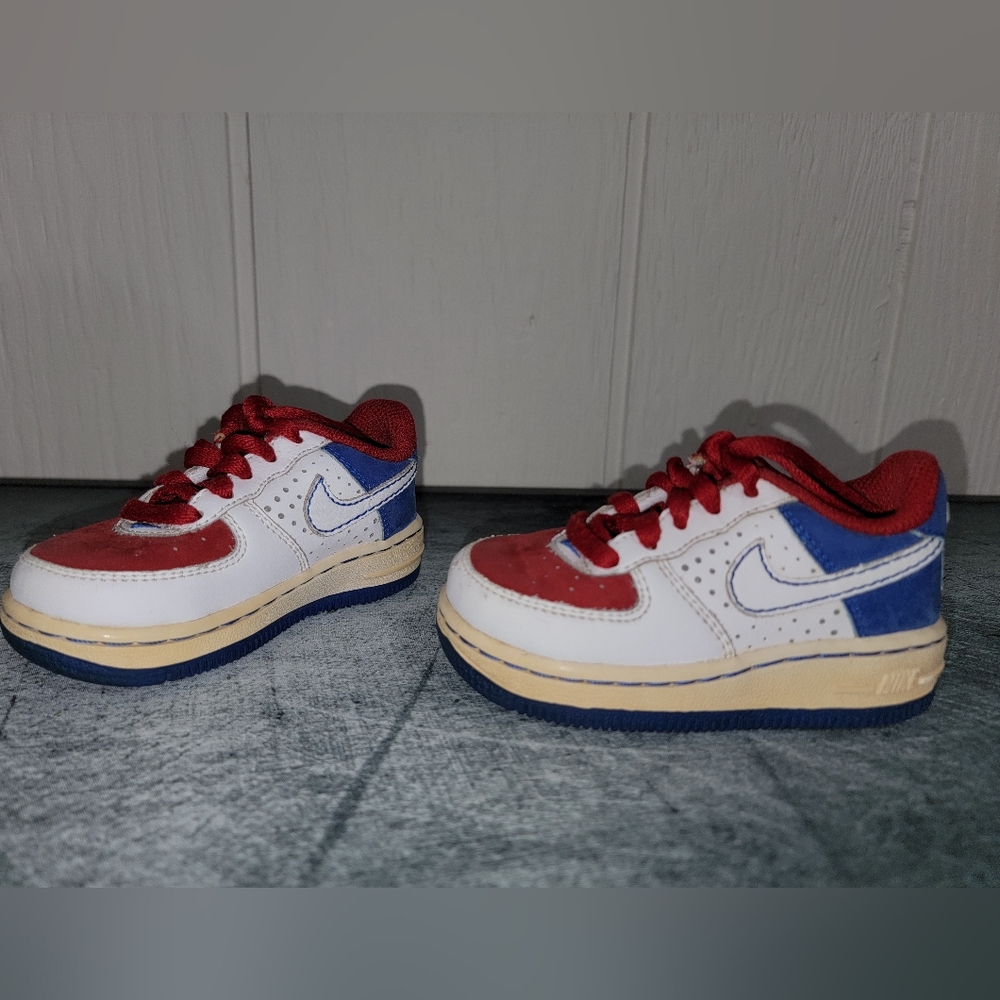 RARE Vintage Nike size 5c